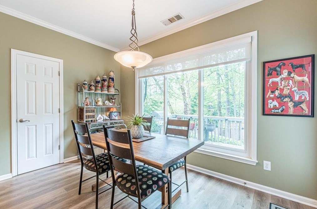 1802 Hidden Springs Walk, Smyrna GA  30082-4252 exterior