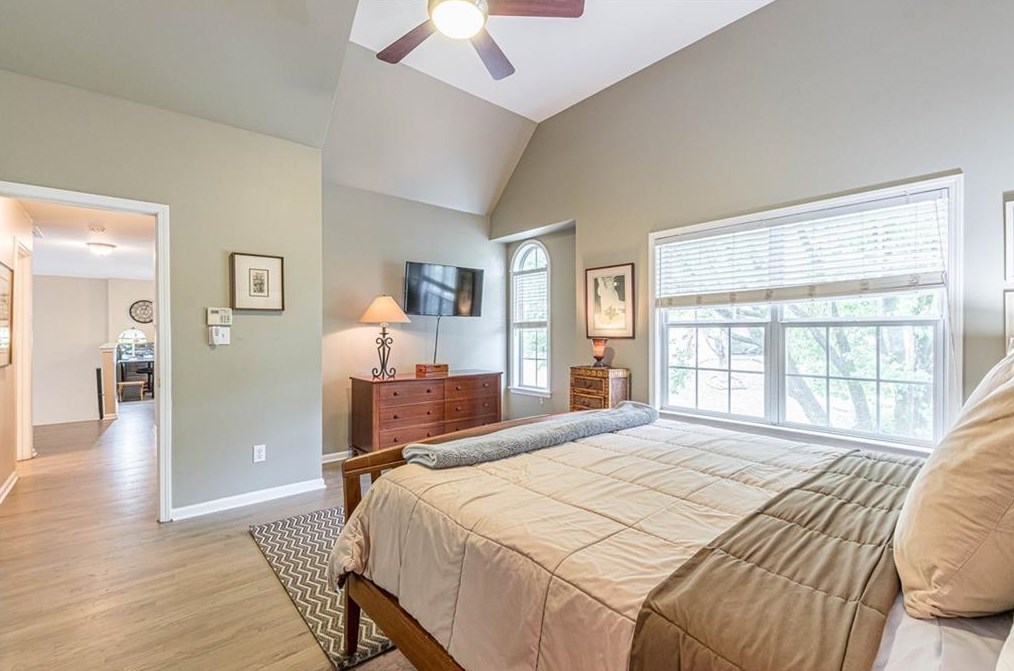 1802 Hidden Springs Walk, Smyrna GA  30082-4252 exterior