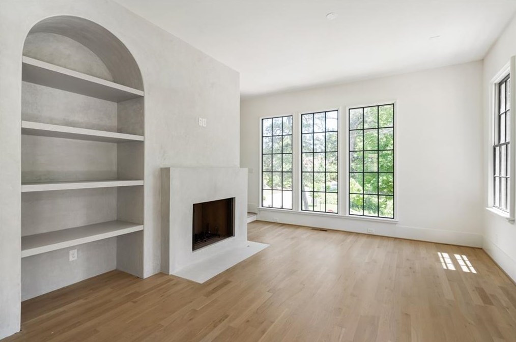 106 Sheridan Dr, Atlanta GA  30305-3136 exterior