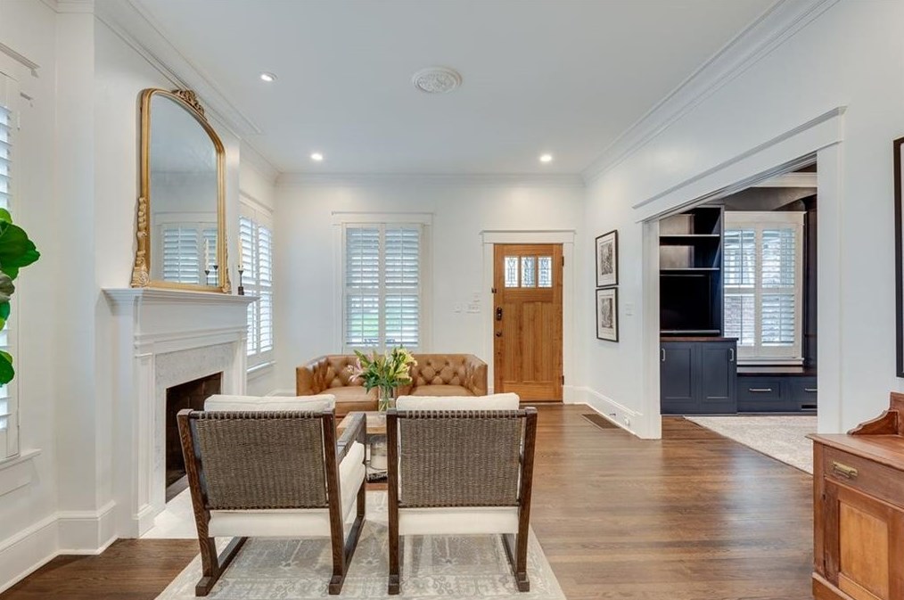 637 Cresthill Ave, Atlanta GA  30306-3639 exterior