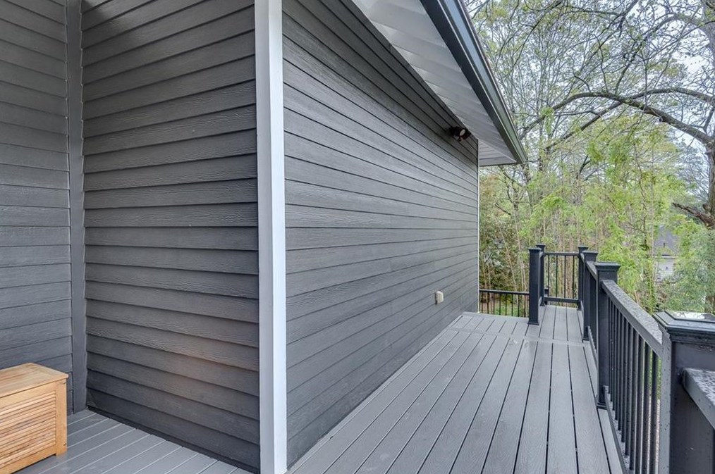637 Cresthill Ave, Atlanta GA  30306-3639 exterior