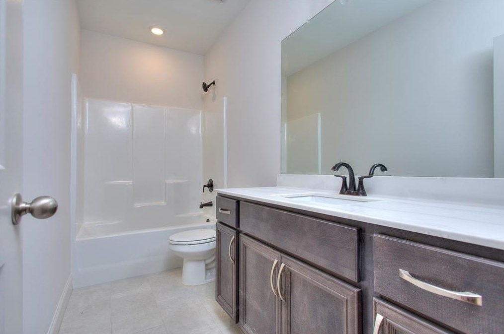2058 Fontainbleau Dr, Conyers GA  30094-4811 exterior