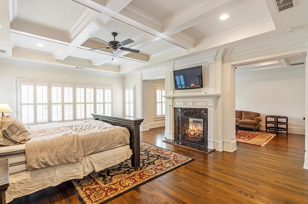 3057 Woodrow Way, Atlanta GA  30319-2707 exterior