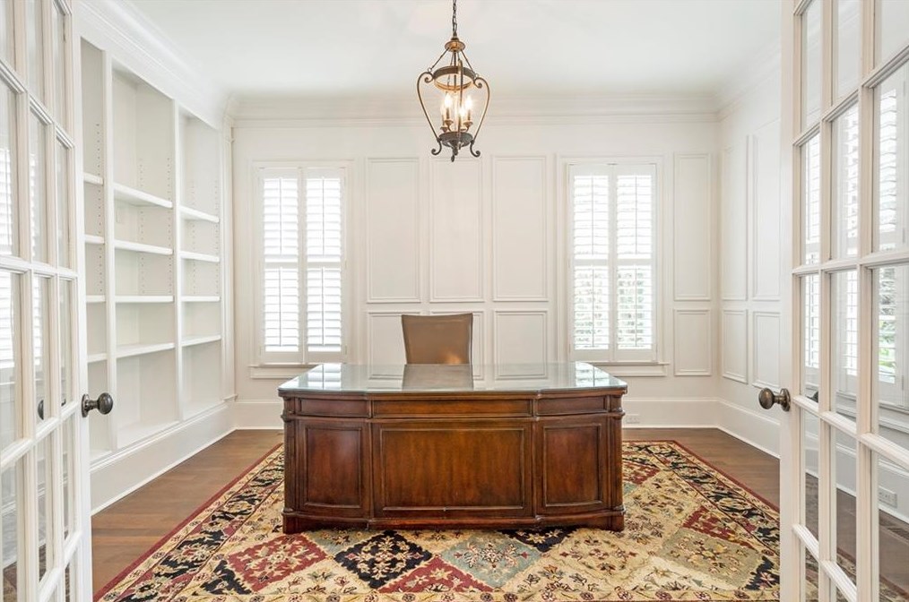3057 Woodrow Way, Atlanta GA  30319-2707 exterior
