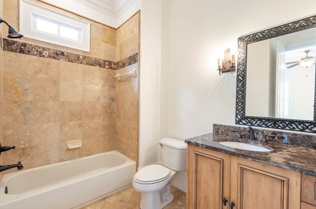 3057 Woodrow Way, Atlanta GA  30319-2707 exterior