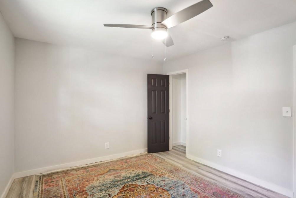 547 Elbridge Dr, Atlanta GA  30318-8137 exterior