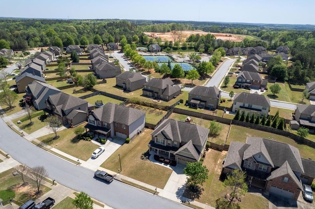 2595 Dawning Day Dr, Dacula GA  30019-1882 exterior