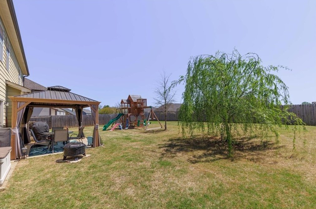 2595 Dawning Day Dr, Dacula GA  30019-1882 exterior