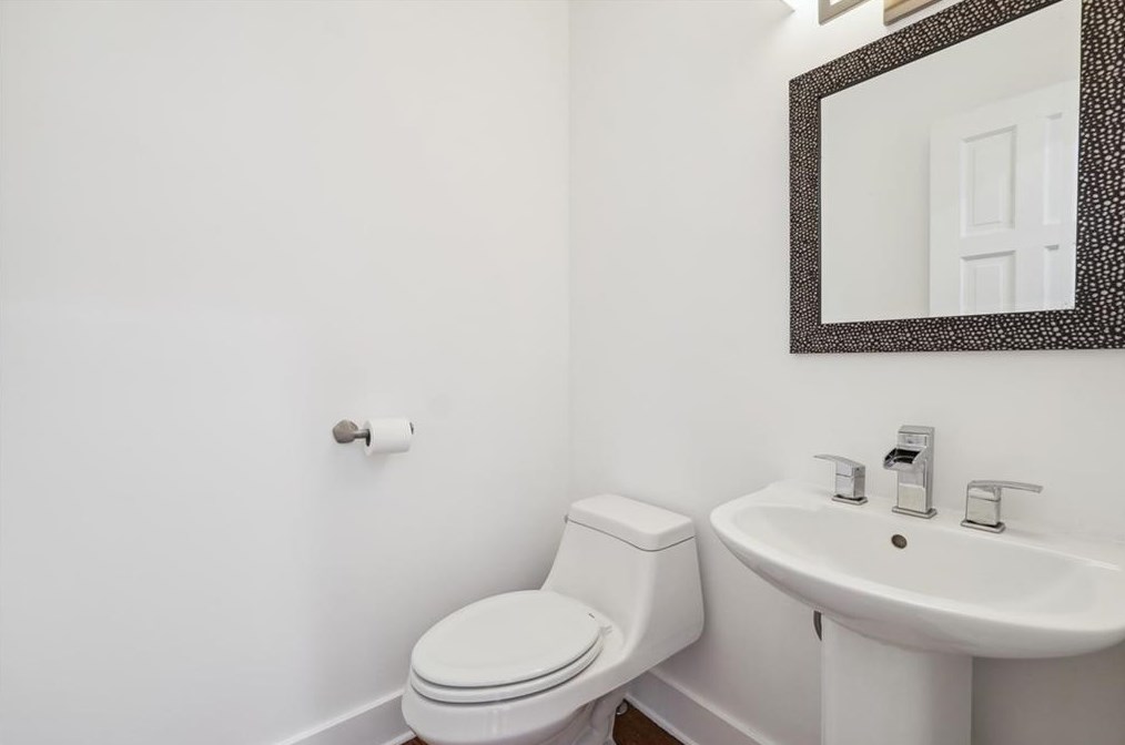 125 Columbia Bay, Alpharetta GA 30005-4305 exterior