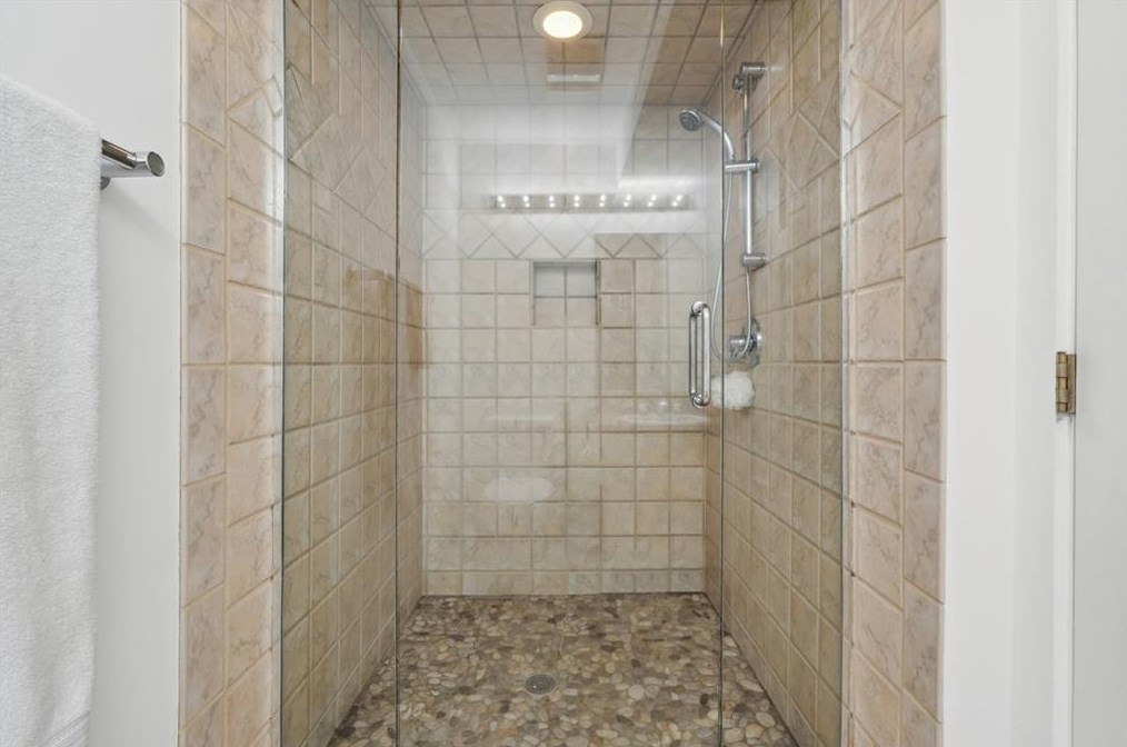 125 Columbia Bay, Alpharetta GA 30005-4305 exterior