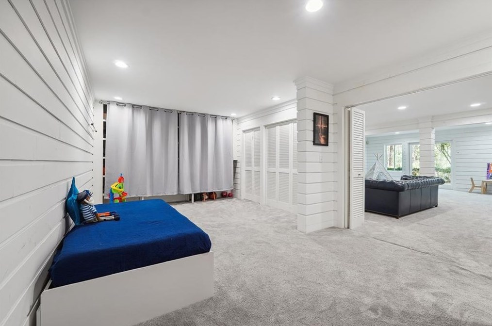 125 Columbia Bay, Alpharetta GA 30005-4305 exterior