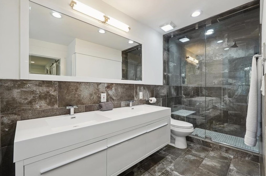 125 Columbia Bay, Alpharetta GA 30005-4305 exterior