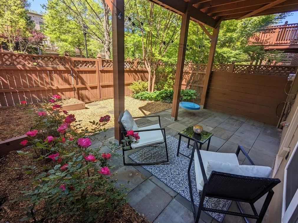 12 Rockland Pl, Decatur GA  30030-1335 exterior