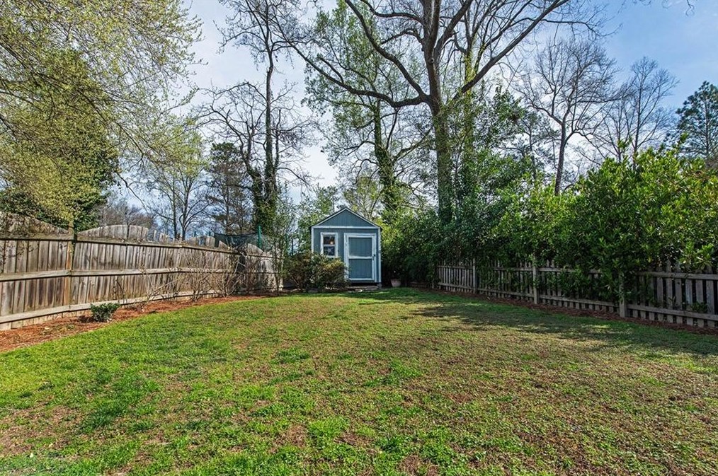 3063 Canfield Dr, Atlanta GA  30341-3201 exterior