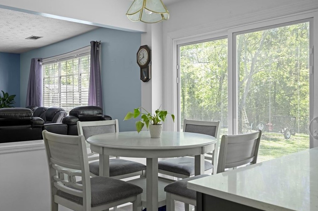 3945 Wintersweet Dr, Decatur GA  30034-5200 exterior