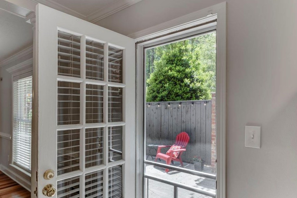 6 Market Sq Pl, Atlanta GA exterior