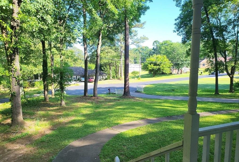 2202 Woodstream Ct, Conyers GA  30094-6830 exterior