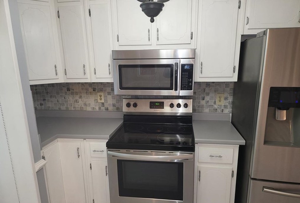 2202 Woodstream Ct, Conyers GA  30094-6830 exterior