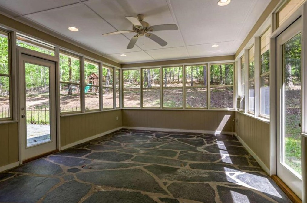 18 Huntington Rd, Rome GA  30165-8553 exterior