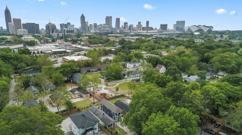 620 Echo St, Atlanta GA  30318-6740 exterior