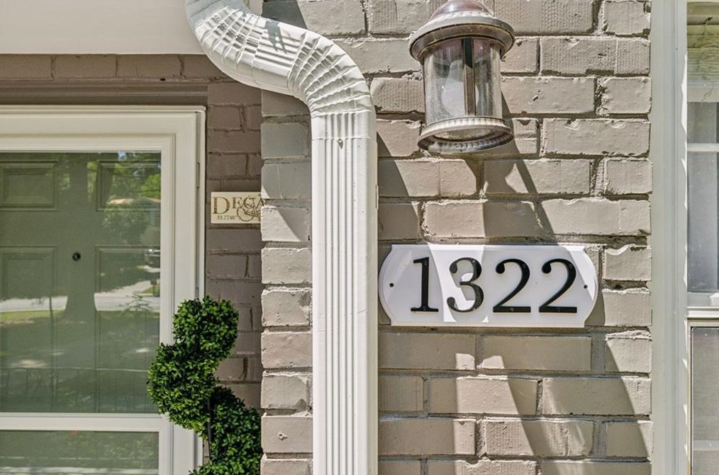 1322 Scott Blvd, Decatur GA  30030-1419 exterior