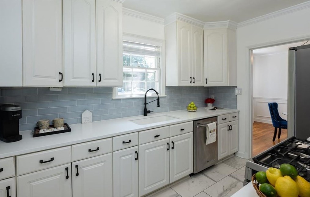 1322 Scott Blvd, Decatur GA  30030-1419 exterior