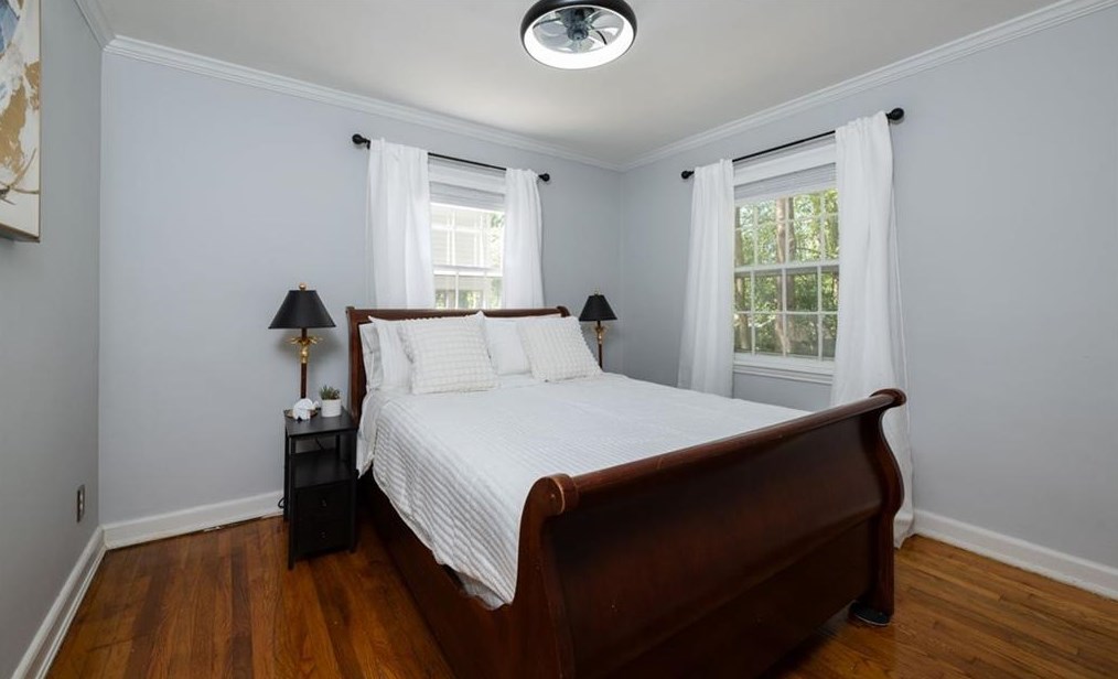 1322 Scott Blvd, Decatur GA  30030-1419 exterior