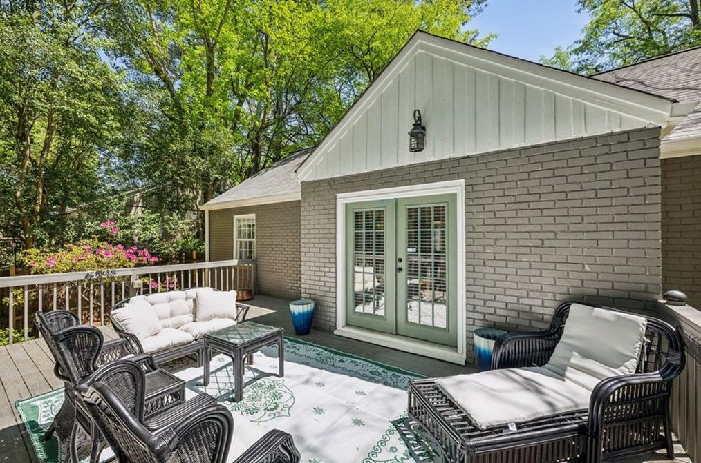 1322 Scott Blvd, Decatur GA  30030-1419 exterior