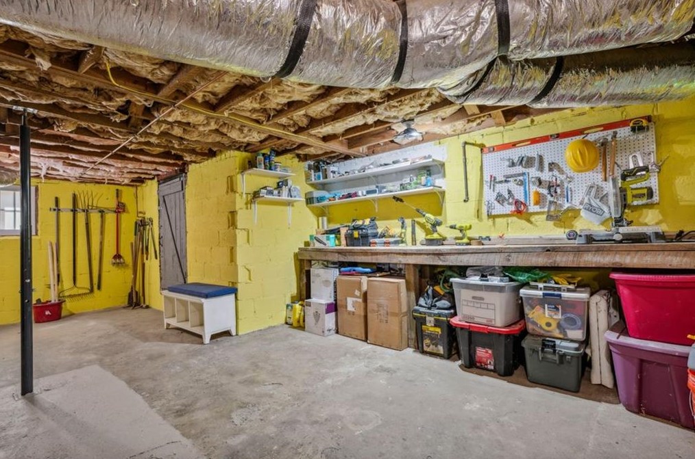 1322 Scott Blvd, Decatur GA  30030-1419 exterior