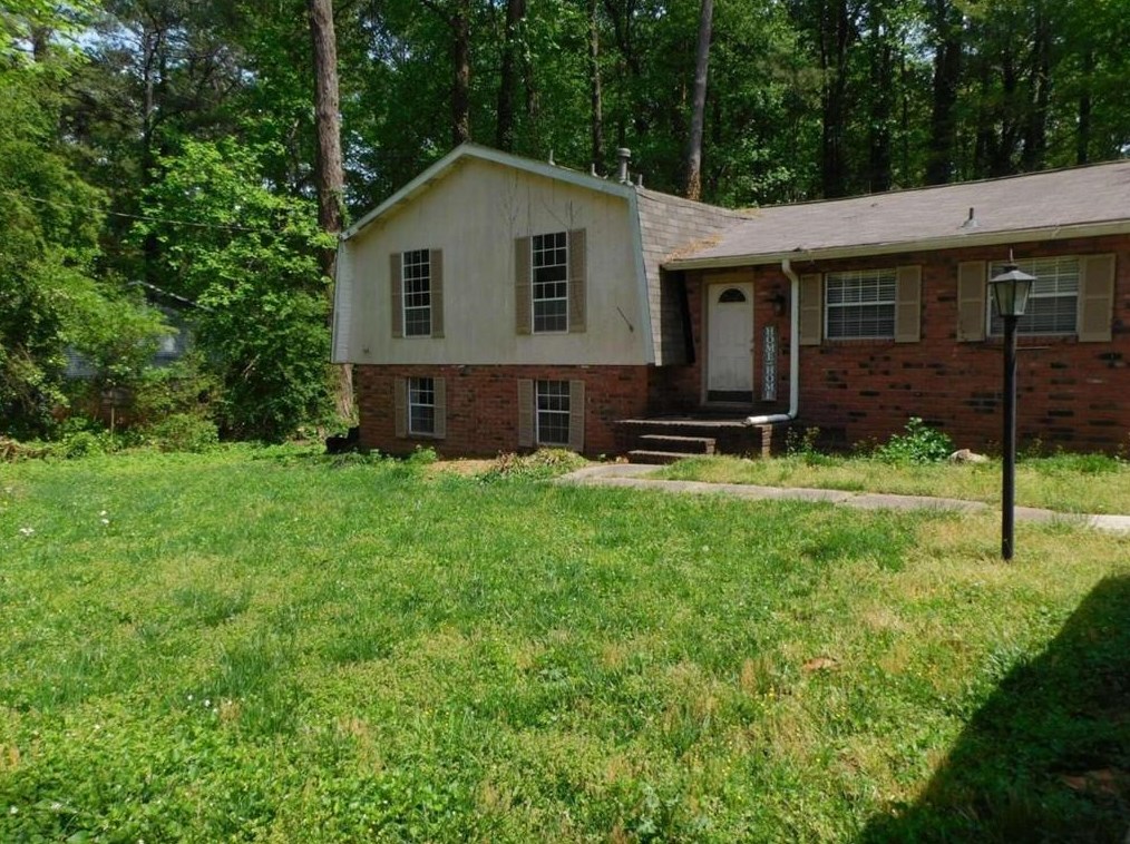 2444 Regal Ct, Lawrenceville GA  30044-3784 exterior