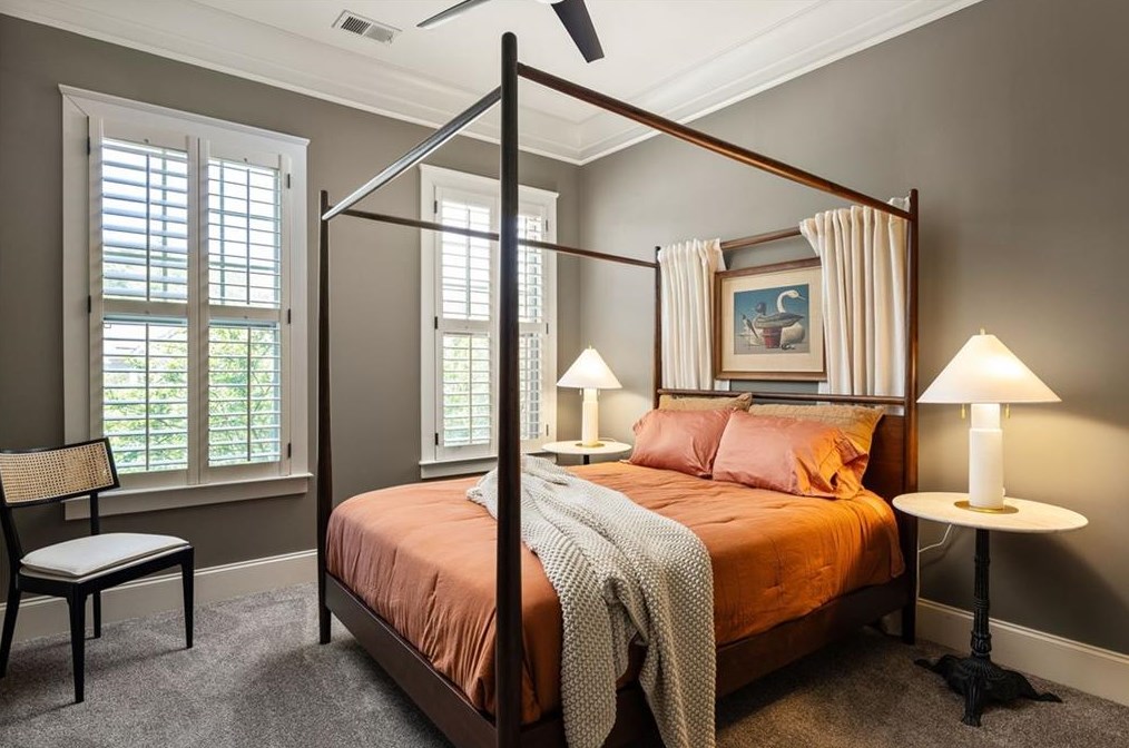 2479 Gatebury Cir, Atlanta GA  30341-2635 exterior
