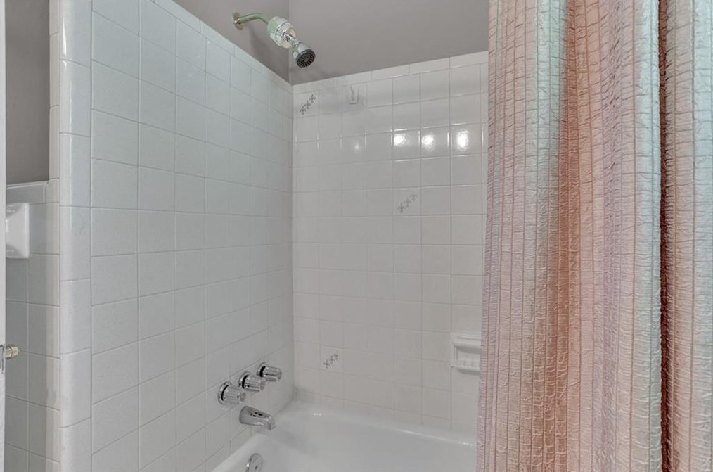 2287 Doris Dr, Decatur GA  30034-1024 exterior