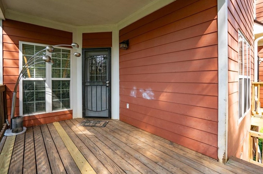 2876 Alden Green Trl, Atlanta GA  30344-3805 exterior