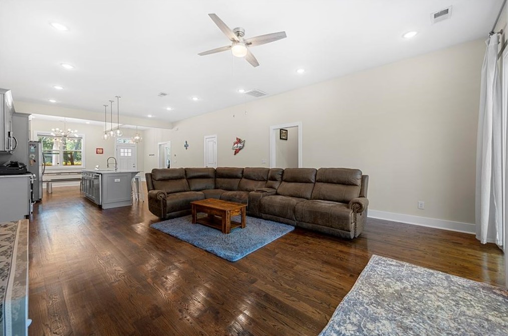 3060 Glendale Ct, Decatur GA  30032-5802 exterior