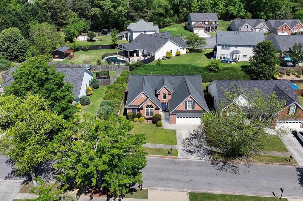 1372 Culverstone Dr, Lawrenceville GA  30043-4770 exterior