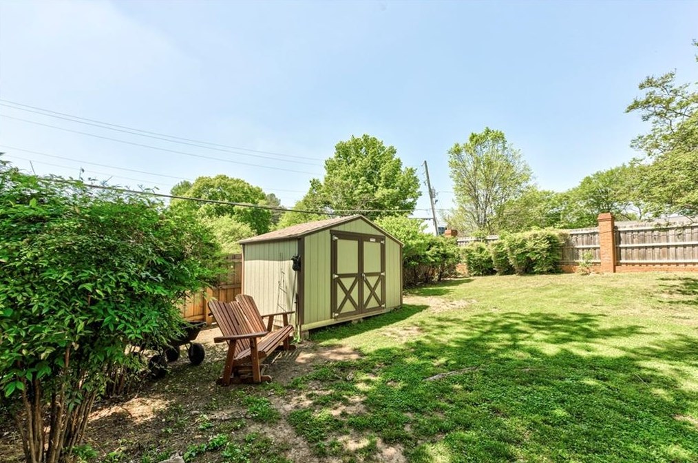 3144 Caintal Ct, Decatur GA  30033-1804 exterior