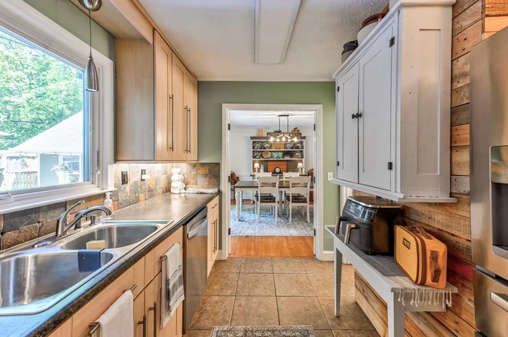 3144 Caintal Ct, Decatur GA  30033-1804 exterior