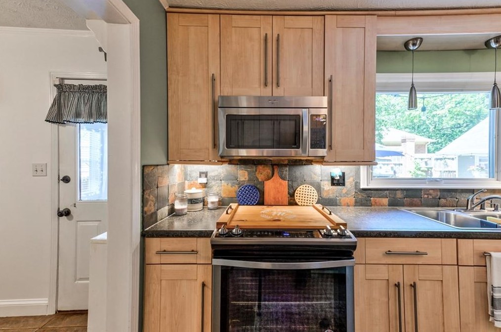 3144 Caintal Ct, Decatur GA  30033-1804 exterior