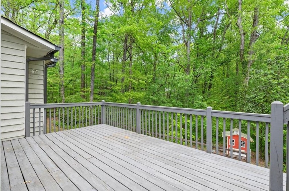 3513 Vinings North Trce, Smyrna GA  30080-4583 exterior