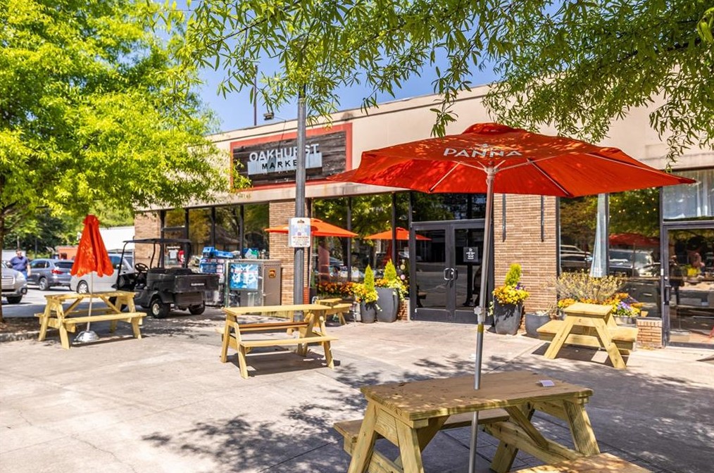 208 Mead Rd, Decatur GA  30030-3623 exterior