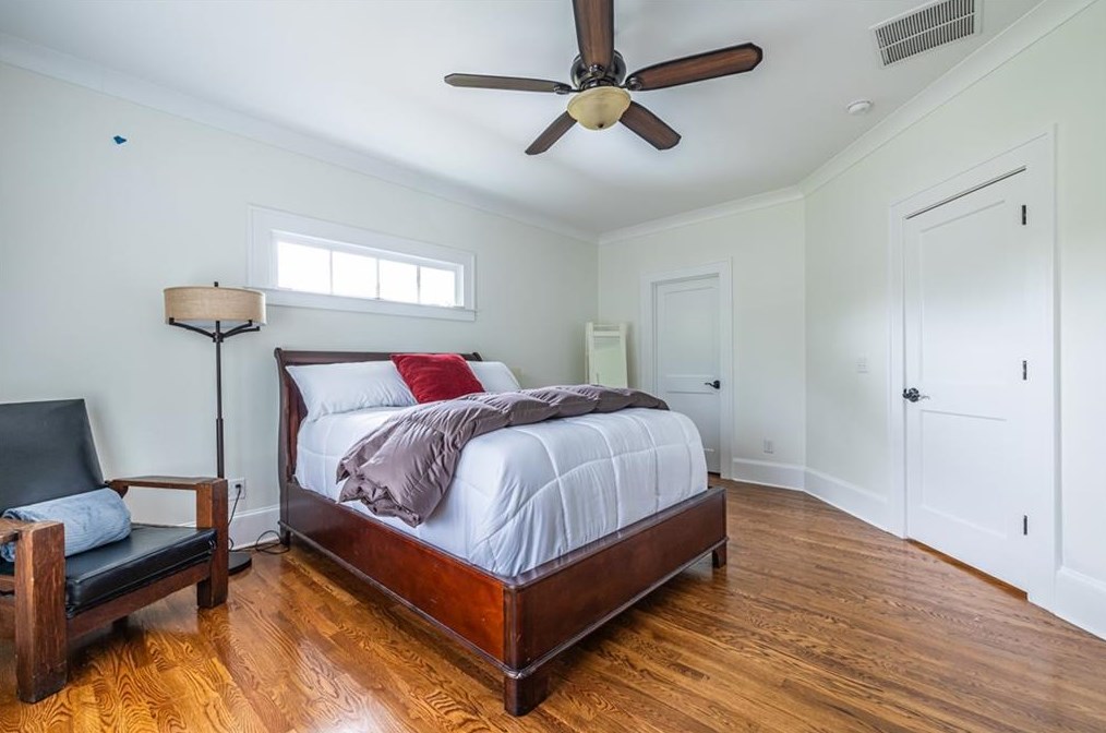 208 Mead Rd, Decatur GA  30030-3623 exterior