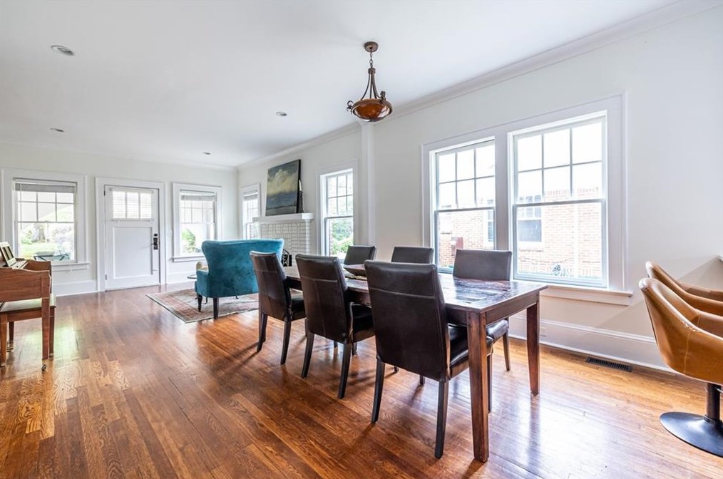 208 Mead Rd, Decatur GA  30030-3623 exterior