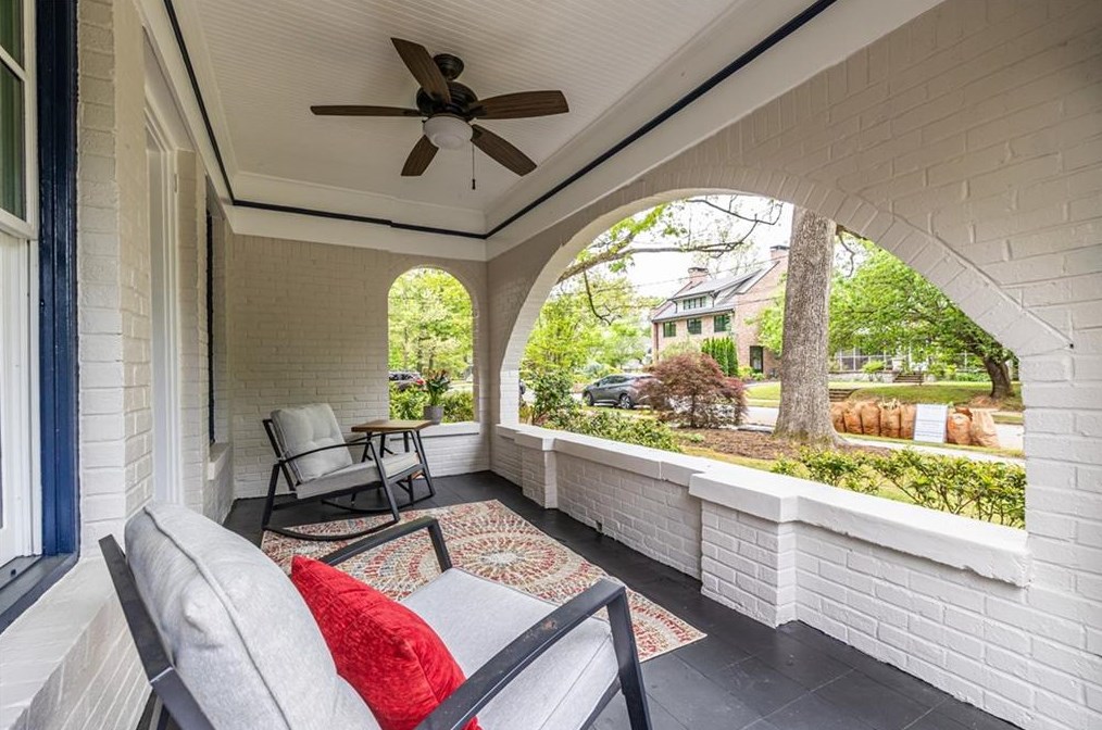 208 Mead Rd, Decatur GA  30030-3623 exterior