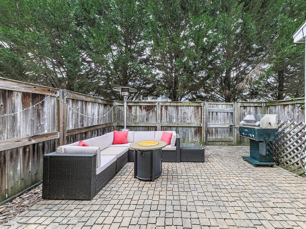 2617 Ashleigh Ln, Alpharetta GA  30004-6178 exterior