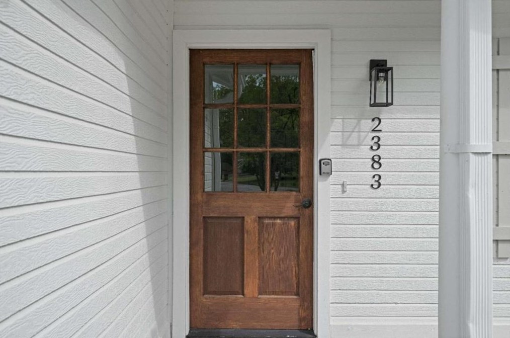 2383 Deep Shoals Cir, Decatur GA  30034-1236 exterior