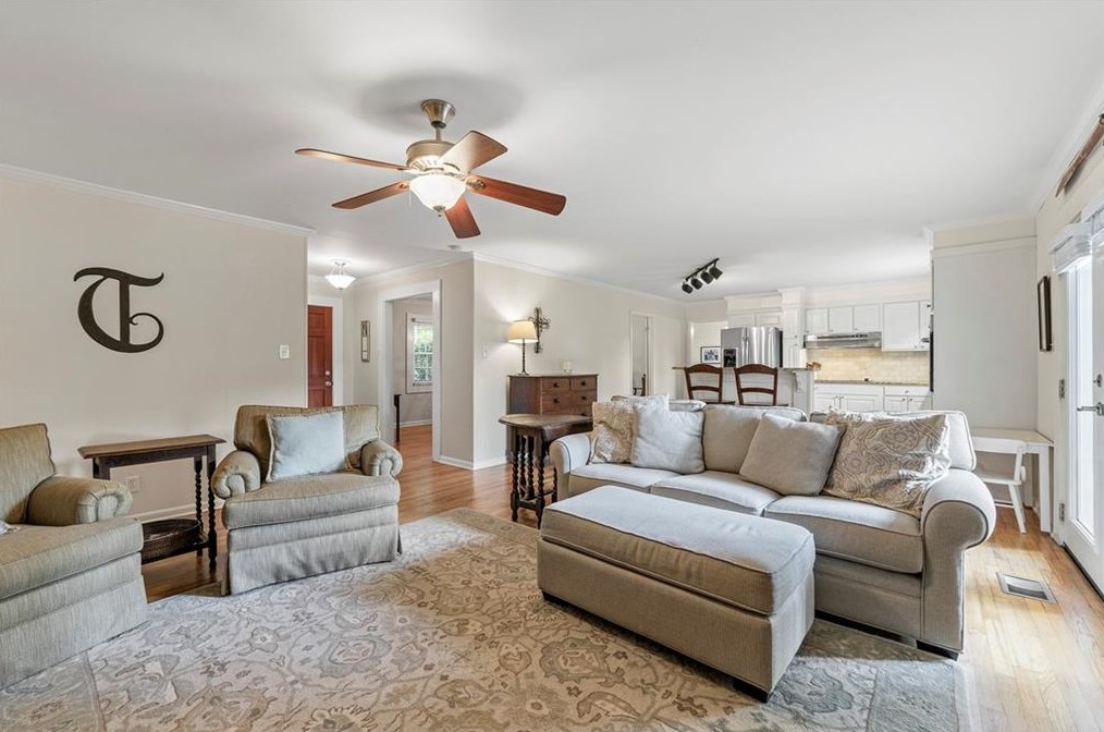 2040 Argyle Dr, Smyrna GA  30080-3812 exterior