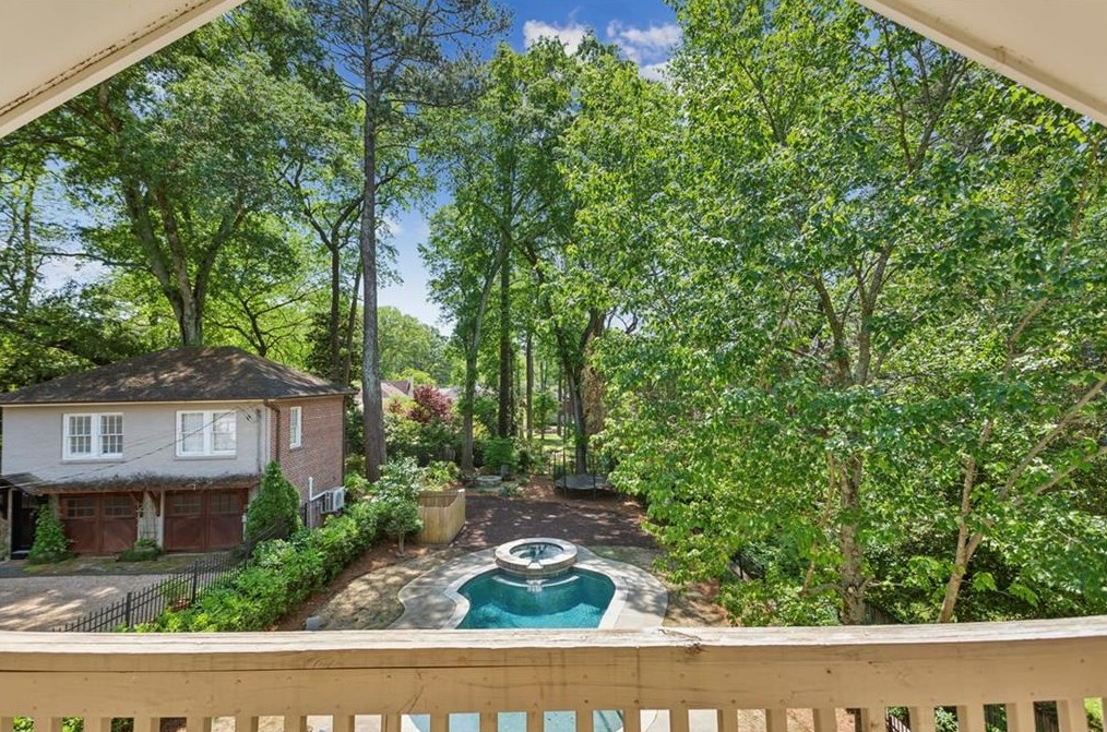 13 Roanoke Ave, Atlanta GA  30305-4345 exterior