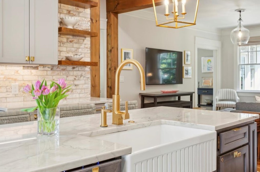 13 Roanoke Ave, Atlanta GA  30305-4345 exterior