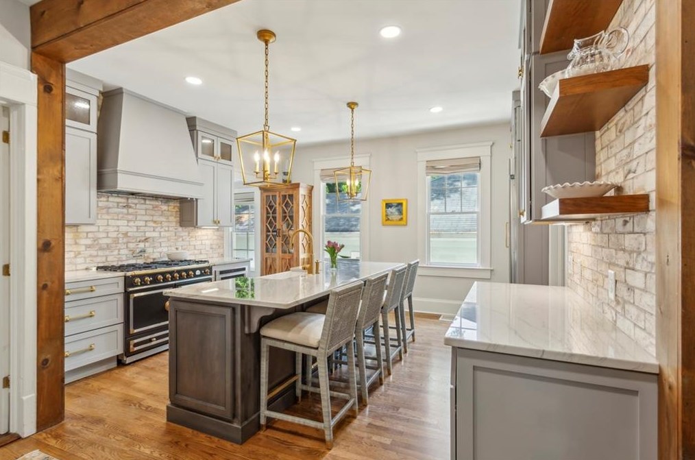 13 Roanoke Ave, Atlanta GA  30305-4345 exterior