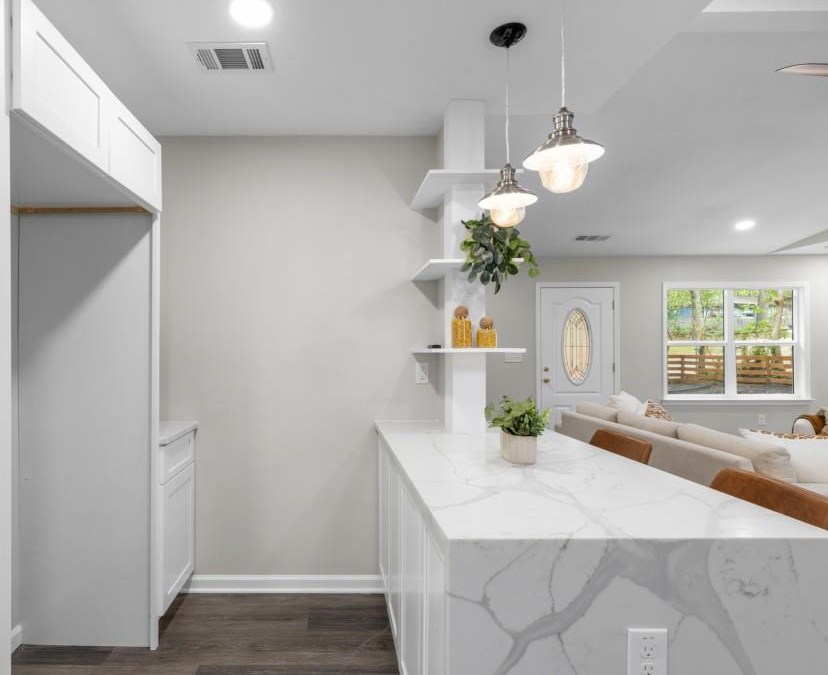 1019 Regis Rd, Atlanta GA  30315-7615 exterior